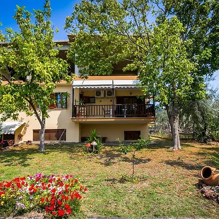 Vrachos Casa de Férias *